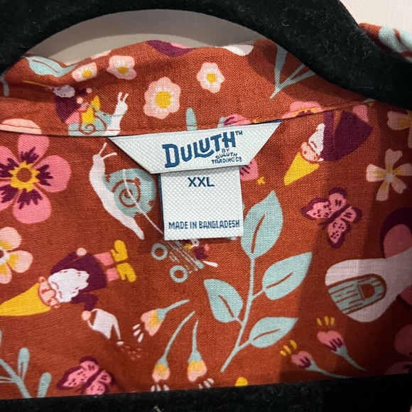 Duluth Trading Co Maroon Floral Button Down Shirt - Picture 2 of 2